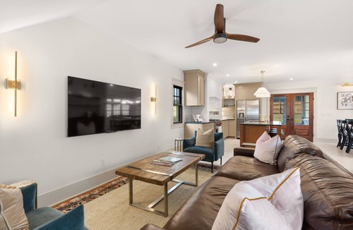 East Nashville House | *TOP RATED* The Ebony Spacious,Quiet,Safe