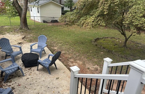 Cary House | Top Rated - Walk to Downtown Cary - Peaceful Cozy Retreat - Dog Friendly