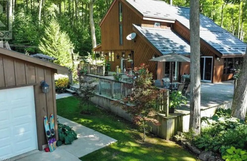 Georgian Bluffs Cottage | Top Rated Waterfront Cottage + Sauna | Beach | Private Dock