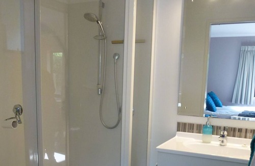 Whakatane House | Top Spot.