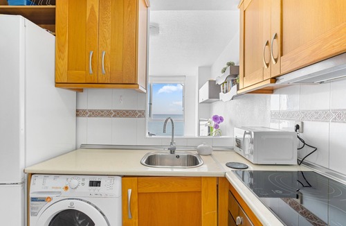 Barri Vell - Santa Creu Apartment | 'Topete' Apartment with Sea Views, Wi-Fi and Air Conditioning