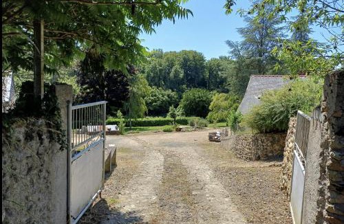 Fontevraud-l'Abbaye House | Topette, a tantôt.