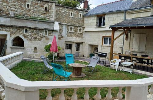 Fontevraud-l'Abbaye House | Topette, a tantôt.