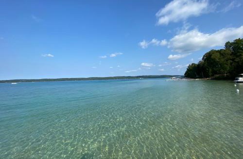 Kewadin House | Torch Lake Blue 4BDR Beachfront House ➠ 2364