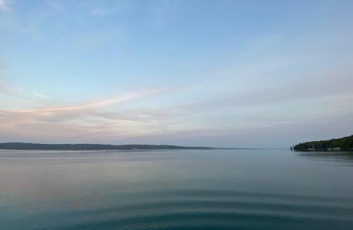 Kewadin House | Torch Lake Blue 4BDR Beachfront House ➠ 2364