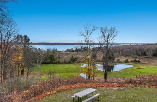 Kewadin House | Torch Lake Sunrise Views and Golf 741