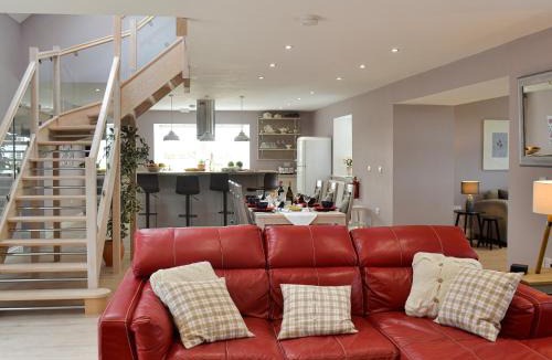 Mauchline House | Torcross Barn