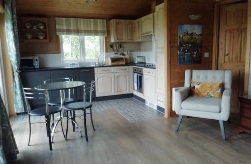 Romney Marsh Other | Tore Petty - Romantic lodge - spa bath & sauna