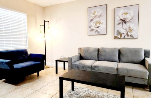 Lakeland Condo | Toria Suites 920