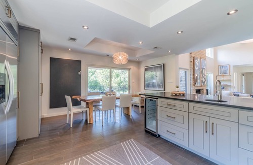 Austin House | Toro Canyon: 6mi to DT Austin · Heated/Cooled Pool · Hot Tub · Sport Court