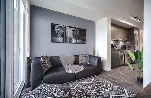 Bay Cloverhill Apartment | Toronto - 2 Bedrooms Apartment