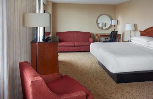 Etobicoke Hotel | Toronto Airport Marriott Hotel