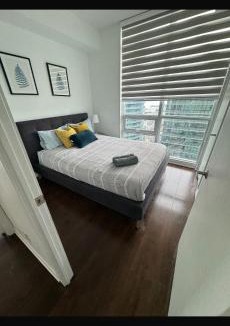 Downtown Toronto Apartment | Toronto CN Tower Maple Leaf Square Luxurious 2 Bedroom Condo