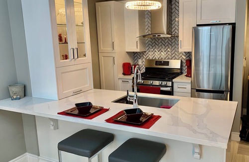 Central Waterfront Condo | Toronto Glamour