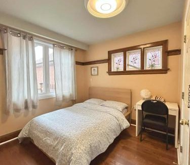 Oakwood Village Apartment | TORONTO Midtown HomeHaven
