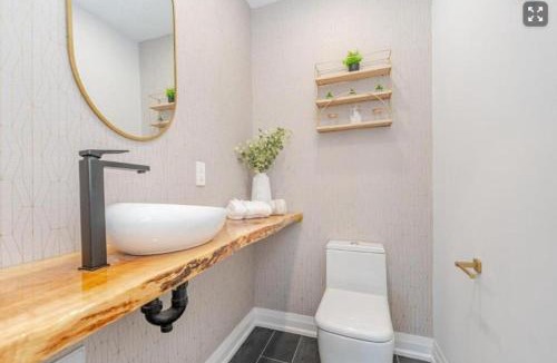 Oakwood Village House | Toronto Midtown Luxury Living