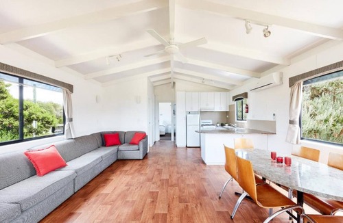 Torquay Cabin | Torquay Foreshore Caravan Park