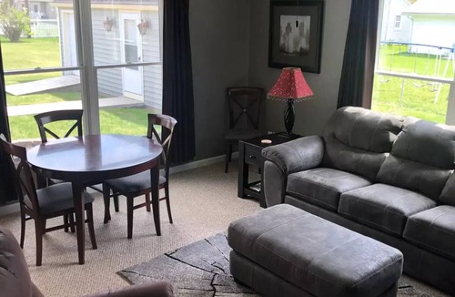 Muncie Apartment | Torquay Hideaway LLCn