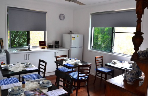 Torquay Bed & Breakfast | Torquay Terrace Bed & Breakfast