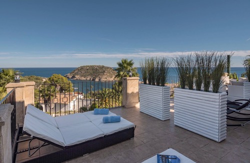 Mar Azul Villa | Torre de Suenos - Tower of Dreams, Torre De Sueños - large 5 bedroom villa, 400m from the beach in o.