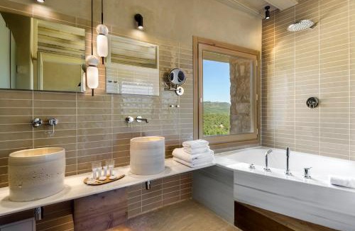 Monroyo Hotel | Torre del Marqués Hotel Spa & Winery - Small Luxury Hotels