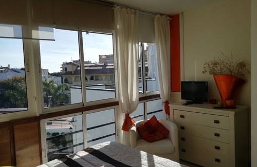 Carihuela Apartment | Torremolinos: Beautiful apartment 100 meters away from the beach