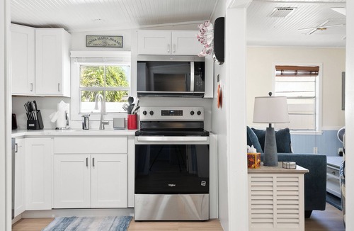 Bradenton Beach Cottage | Tortuga Cottage. Private Pool. Pet-Friendly