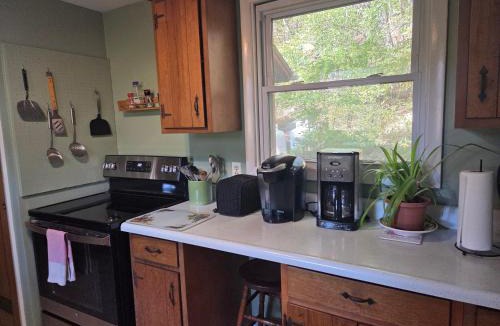 Hillsdale House | Tory Hill