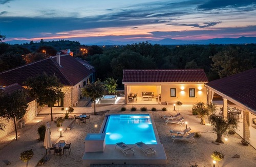 Razvode Villa | Tosic Estate - Villa, Vineyards and Winery