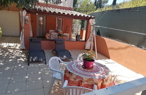 Flayosc Apartment | Total independent full foot studio in property with parking