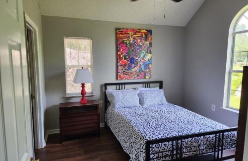 Midway House | Totally Rad Pad!