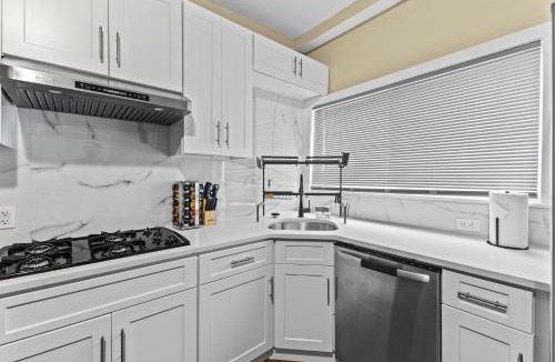 Nonantum Apartment | Totally Renovated 3Br Apartment