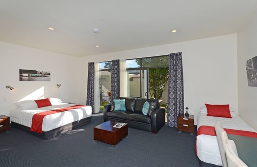 Trentham Hotel | Totara Lodge