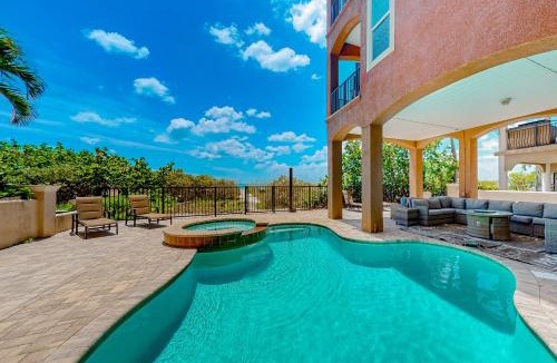 Sunset Beach House | Touched By the Beach