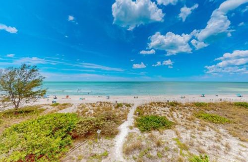 Sunset Beach House | Touched By the Beach