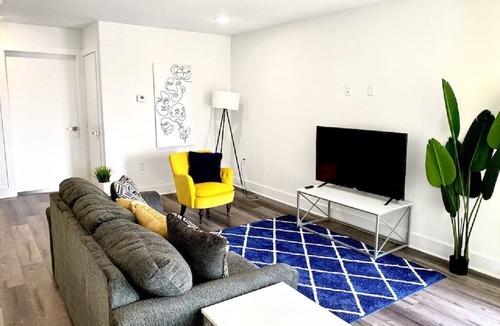 Old East Dallas House | Touchless Uptown Dallas 2BR