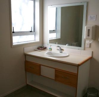 Pukekohe Hotel | Touchwood Motor Lodge