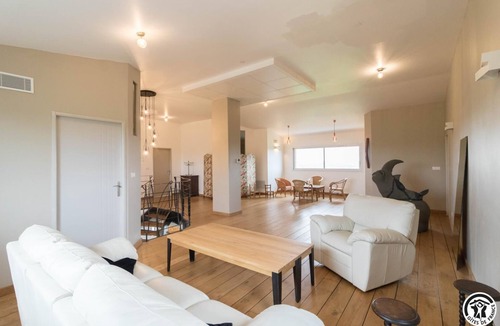 Saint-Jean-Lherm House | Toulouse Bricks