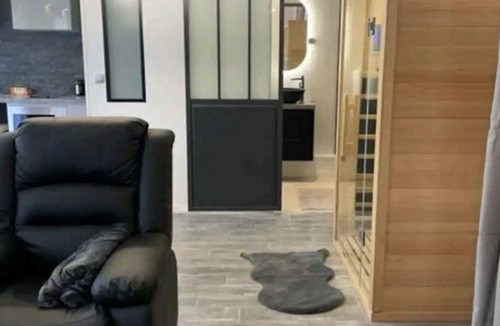 Trois Cocus - Borderouge - Croix-Daurade - Paleficat Apartment | Toulouse getaway, sauna, jacuzzi, metro, parking.