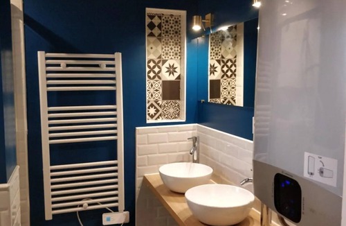 Saint-Cyprien Apartment | Toulouse Hyper Centre - 2 min Metro - 6 people