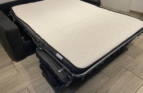 Saint-Geoire-en-Valdaine Apartment | Tourist accommodation