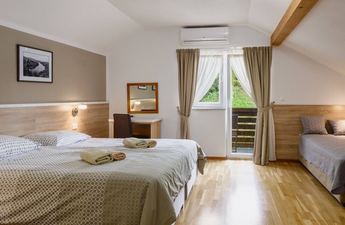 Ostarski Stanovi Bed & Breakfast | Tourist center Marko