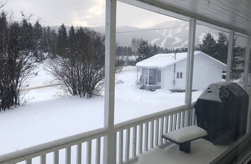 L'Anse-Saint-Jean House | Tourist residence l'abris