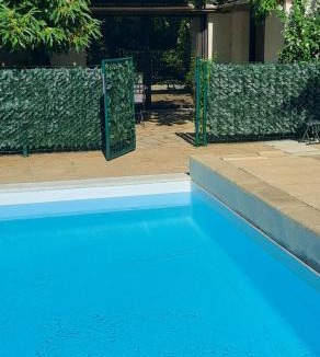Saint-Avertin Ski Chalet | TourTour in the Loire Valley poolside Chalet