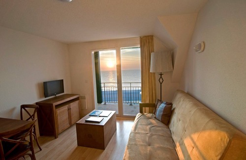 Cayeux-sur-Mer Condo | Tout près de la plage à pied!