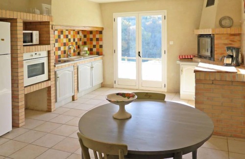 L'Honor-de-Cos House | Touzy by Interhome