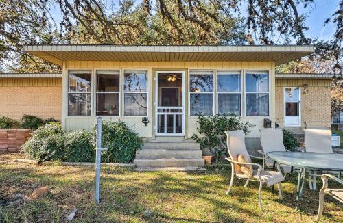 Tow House | Tow Retreat on Lake Buchanan w/Dock & Kayaks!