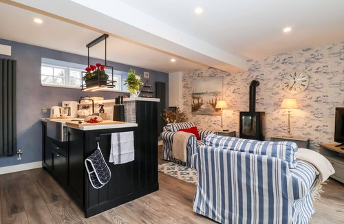 Melton Cottage | TOWER END COTTAGE, pet friendly, with open fire in Melton