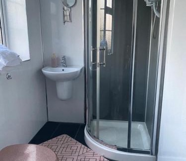 Dummer House | Tower Hill House Basingstoke