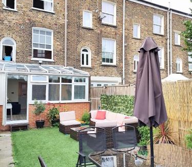 Shadwell House | Tower Hill Property